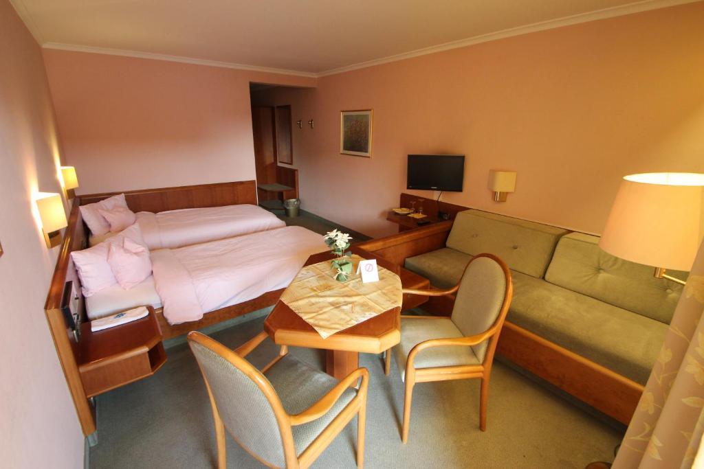 Hotel Am Kurpark Bad Wimpfen Quarto foto